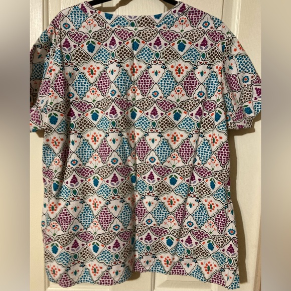 Ladies Size Large Dickies Scrub Top with Pockets - Picture 15 of 15